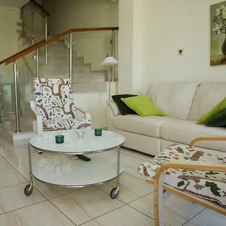 בית נופש The Paradise By Taimoura פאפוס