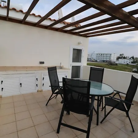 Vakantiehuis The Paradise By Taimoura Paphos