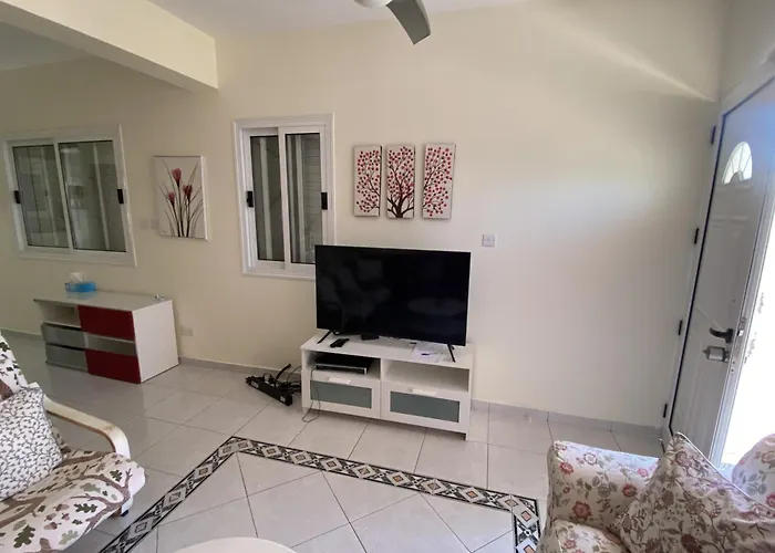 The Paradise By Taimoura Case de vacanță *